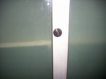 CHAPA PARA CLOSET