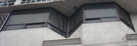 VENTANA A HUESO CON VENTILACION INFERIOR